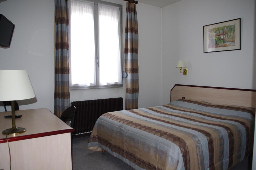 Hotel Du Lion Vesoul Room photo