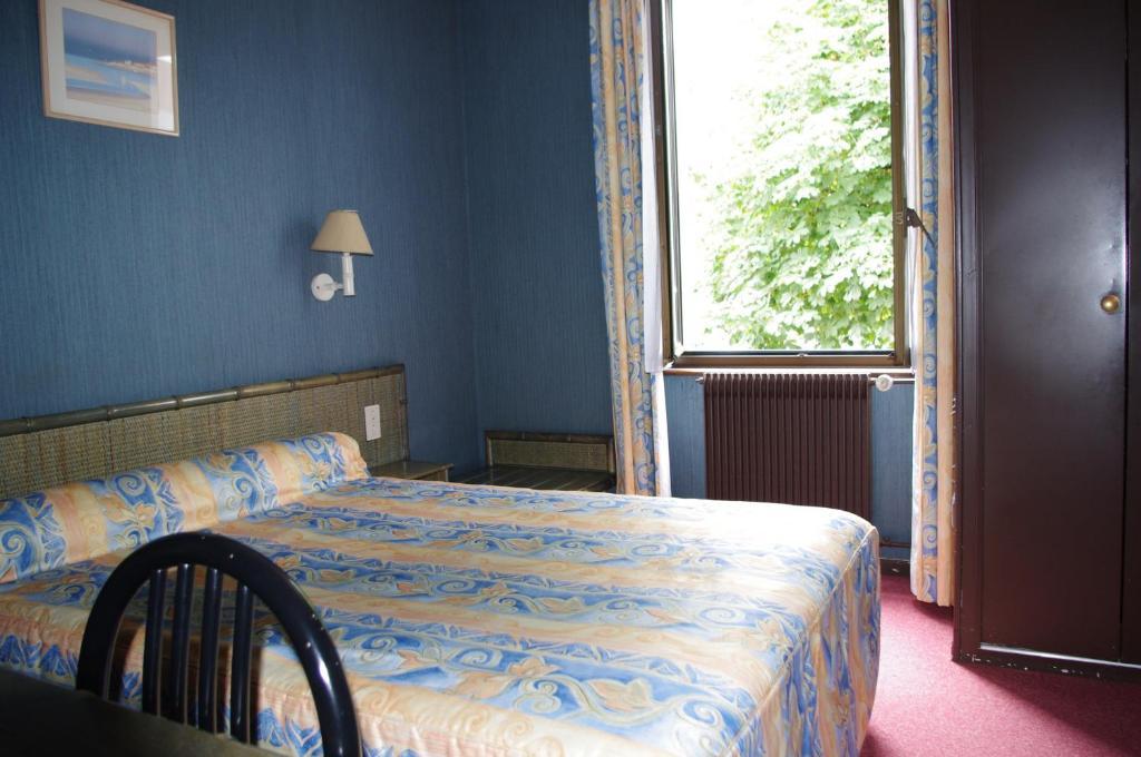 Hotel Du Lion Vesoul Room photo